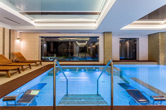 Foto piscina hotel Mamaia
